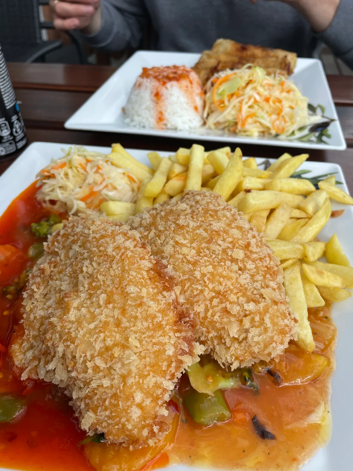 Kurczak po tajsku z frytkami